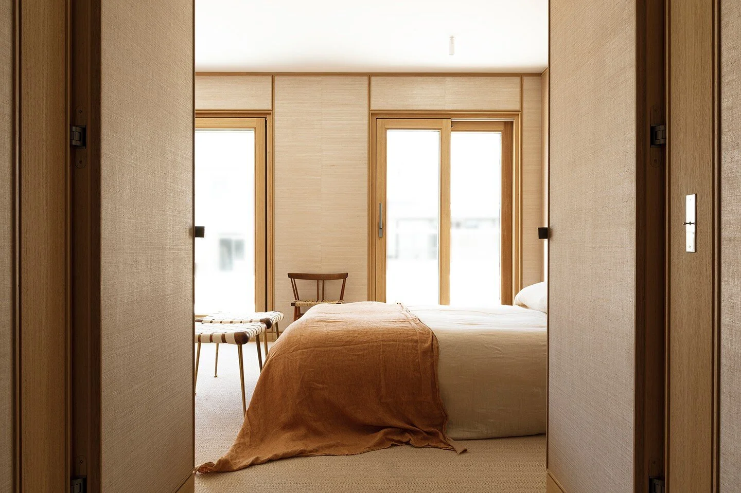 Montaigne avec @afterbachstudio ,@francescobalzano_ et @vedes_bois

📸@annick_vernimmen_photography
📐habillage mural bois @vedes_bois

#afterbach
#interiordesignstudio
#paris
#bois
#homedecor
#habillagemural
#details
#home
