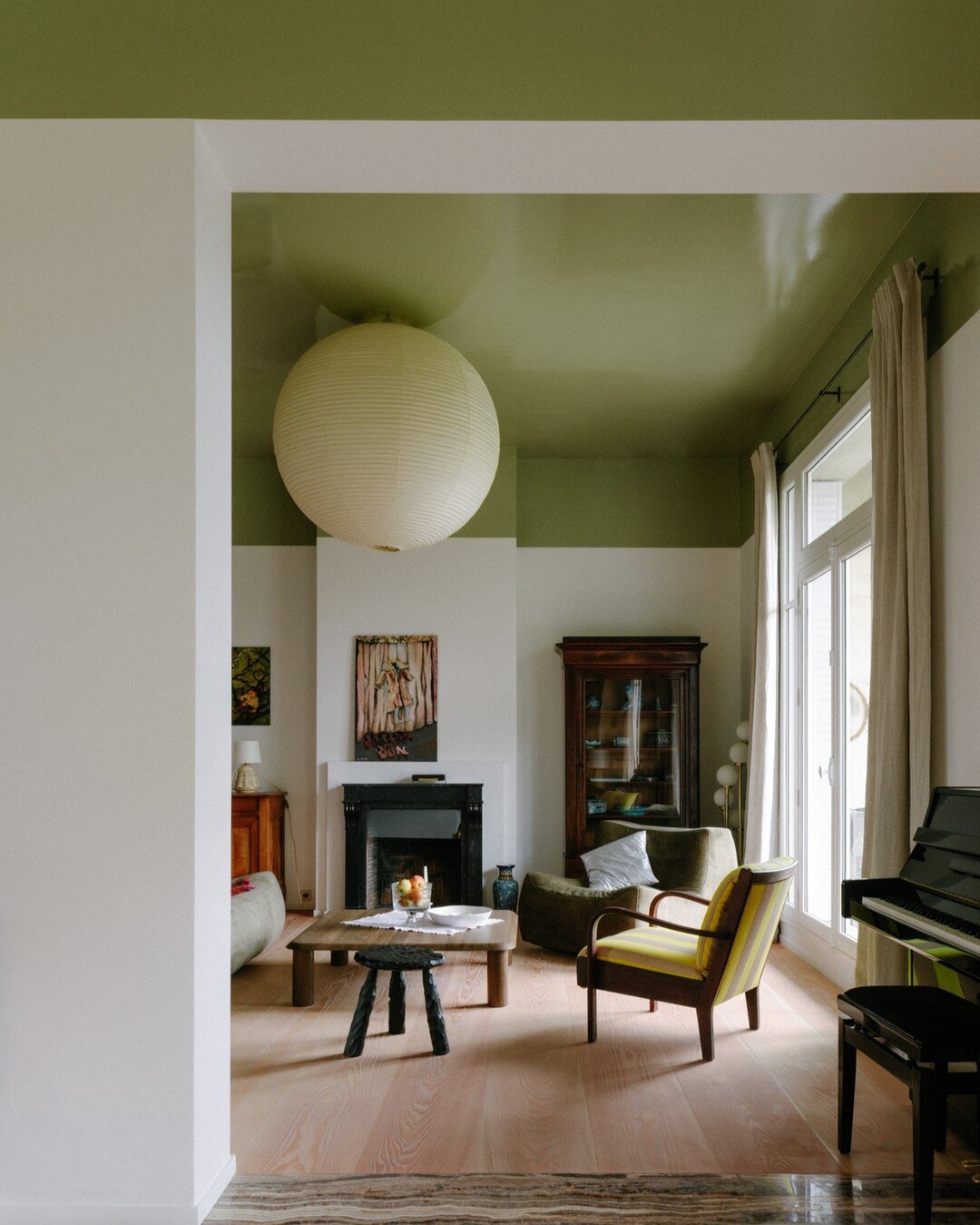 Vert, vert vert 🍀

💡 @bureausamuelgenet
📸 @giaimemeloni

#interior #interiors #interiordesign #architect #architecture #decor #taste #paris #fineinteriors #luxurylifestyle #luxury #signature #frenchtouch #contemporary #dezeen #architecturalphotogr
