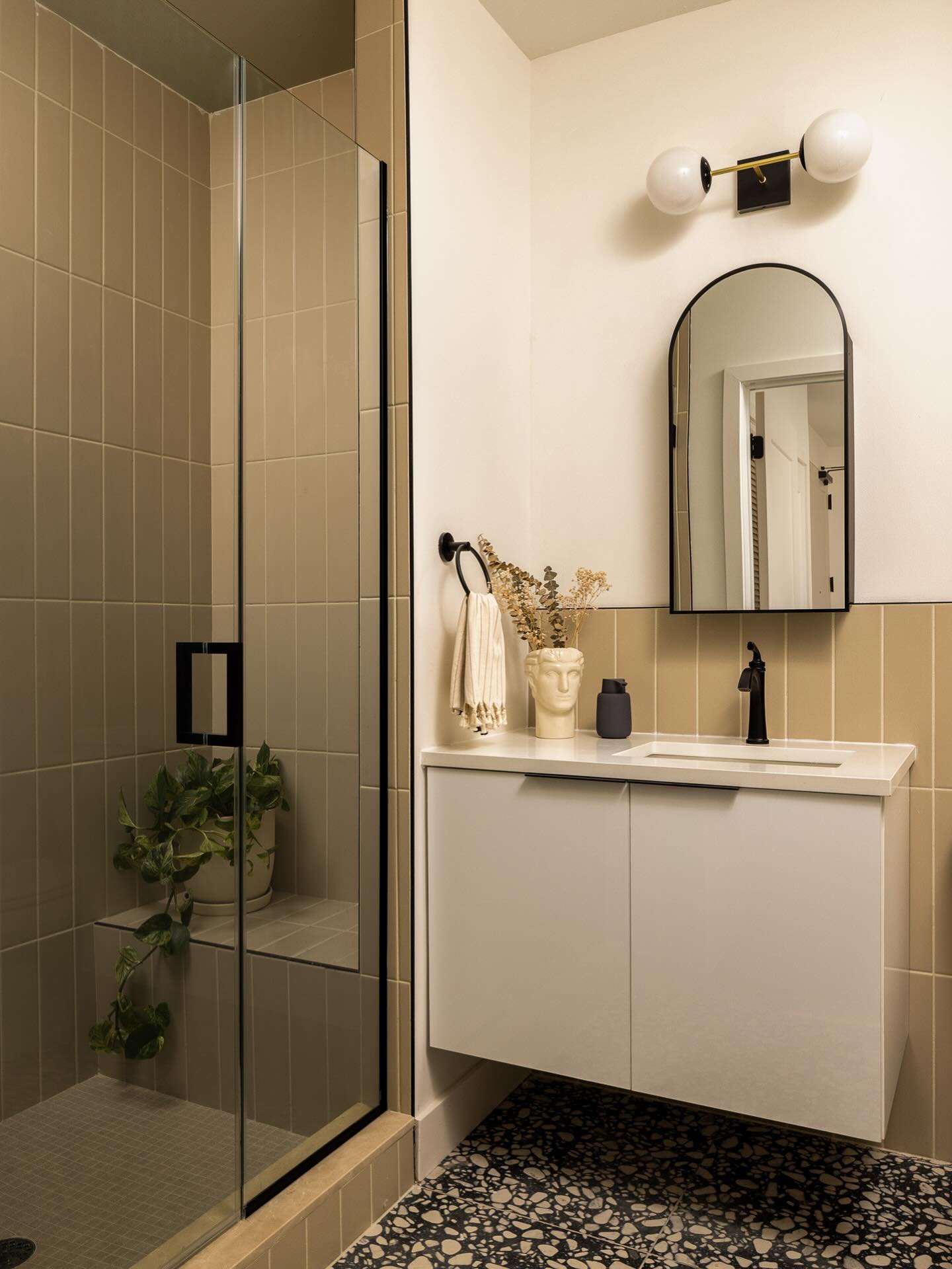 Keeping it neutral, but never boring. This terrazzo adds just the right amount of personality to the tenant bath at The Weaver.
&nbsp;
#interiordesign #moderndesign #aeternumdesignstudio