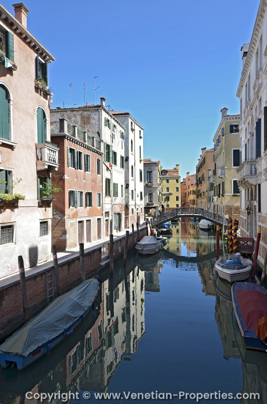 TRULY VENICE REAL ESTATE VISTA CANALE S CATERINA 18.png