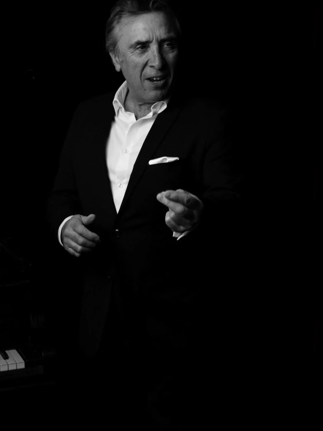 I am pleased to be playing three very nice gigs this month with some of my finest  friends from the music world.
I will be featuring a selection of jazz, swing and popular music from my vast catalogue of arrangements.....

Thursday 20th @pelhamarmsle