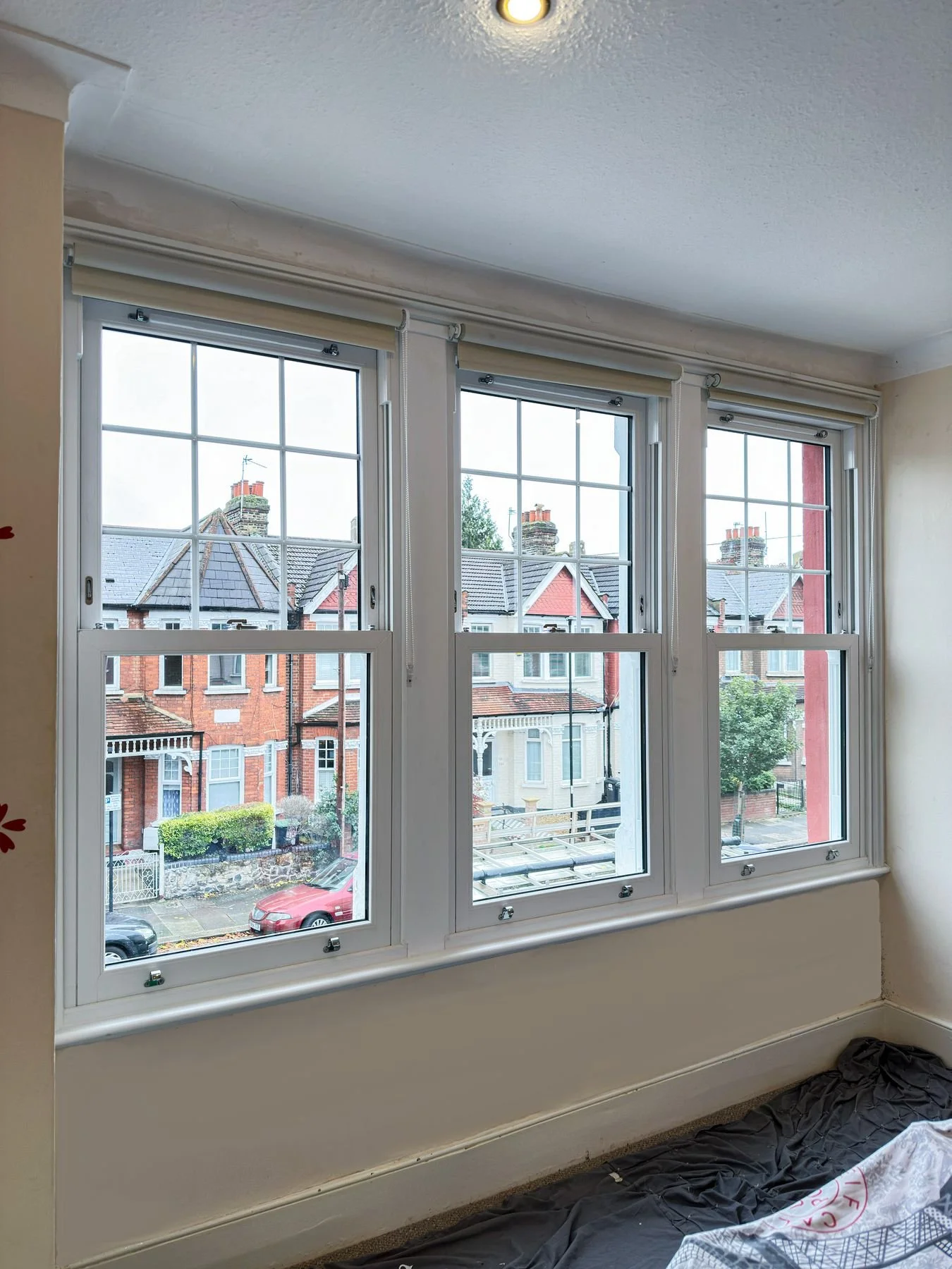 oakwood-sash-windows-triple-interior.jpg
