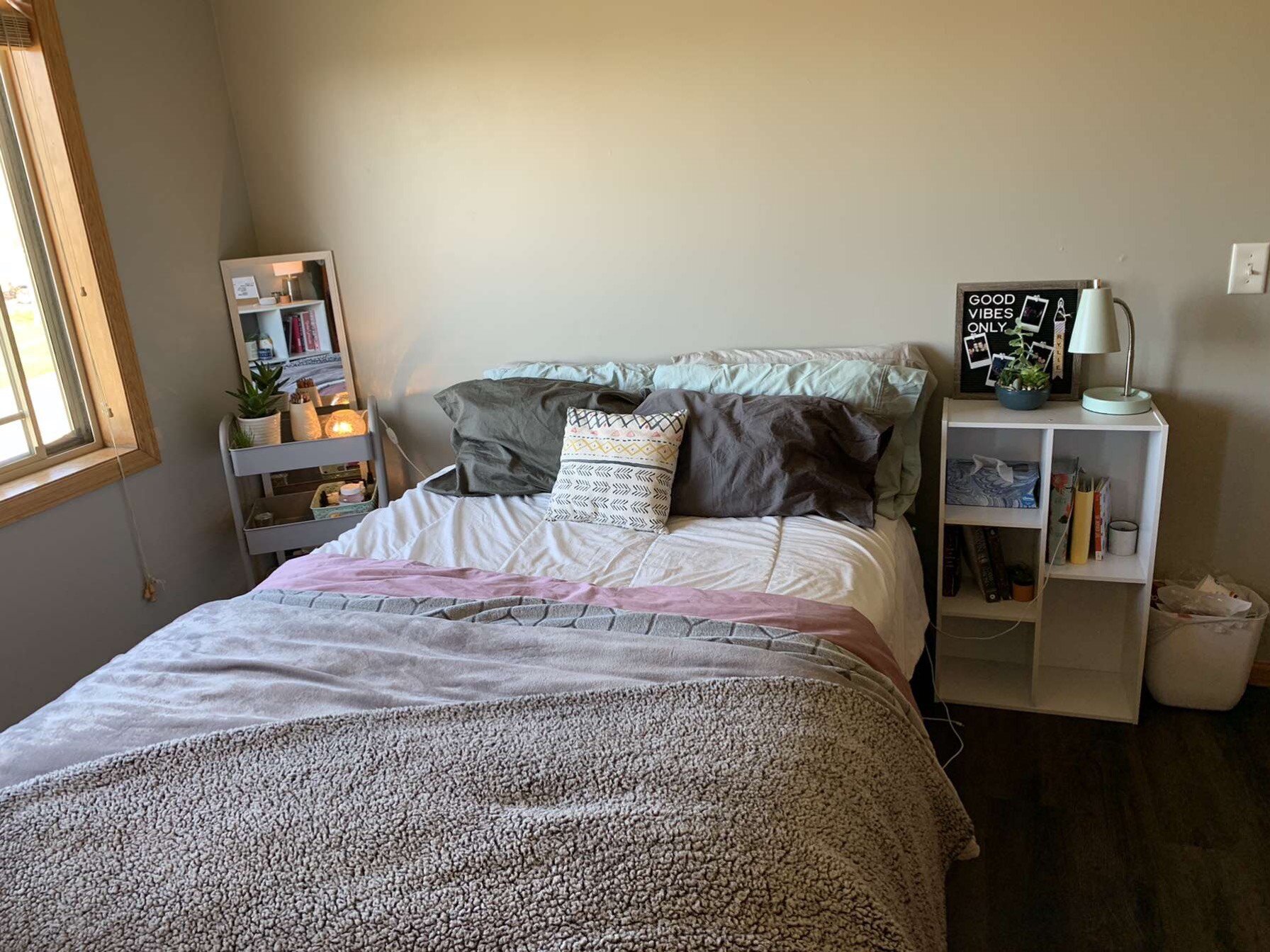 Rylie Sanford ‘22 (Psychology Pre-Occupational Therapy) shows off her Pinterest-esque room at home.