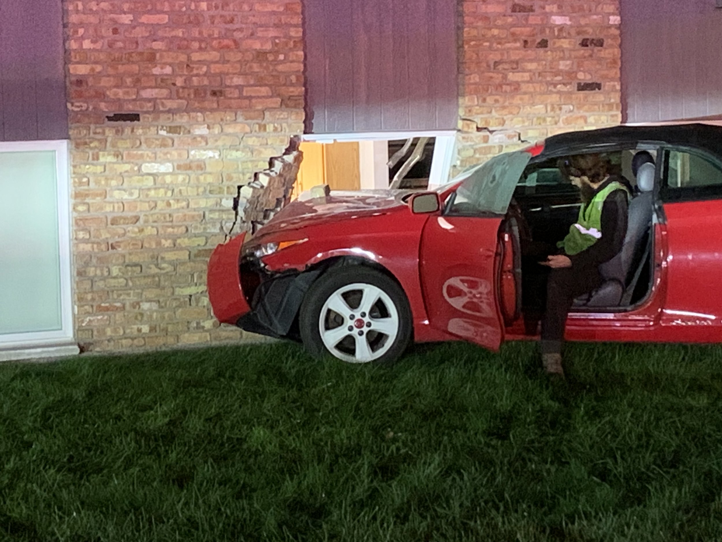 Vehicle crashes into Alberta