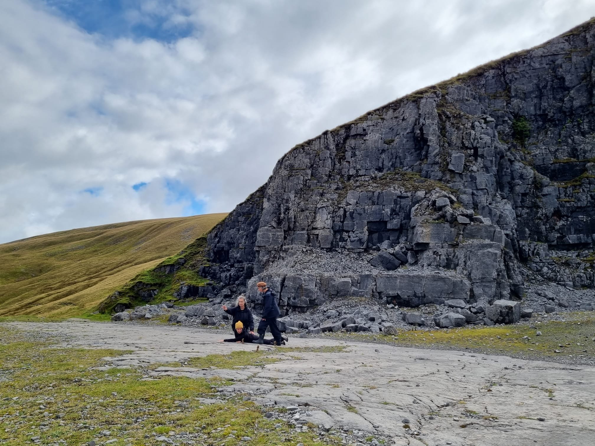 Movement Workshop led by Jess Lerner at Mess up the Mess Youth Theatre