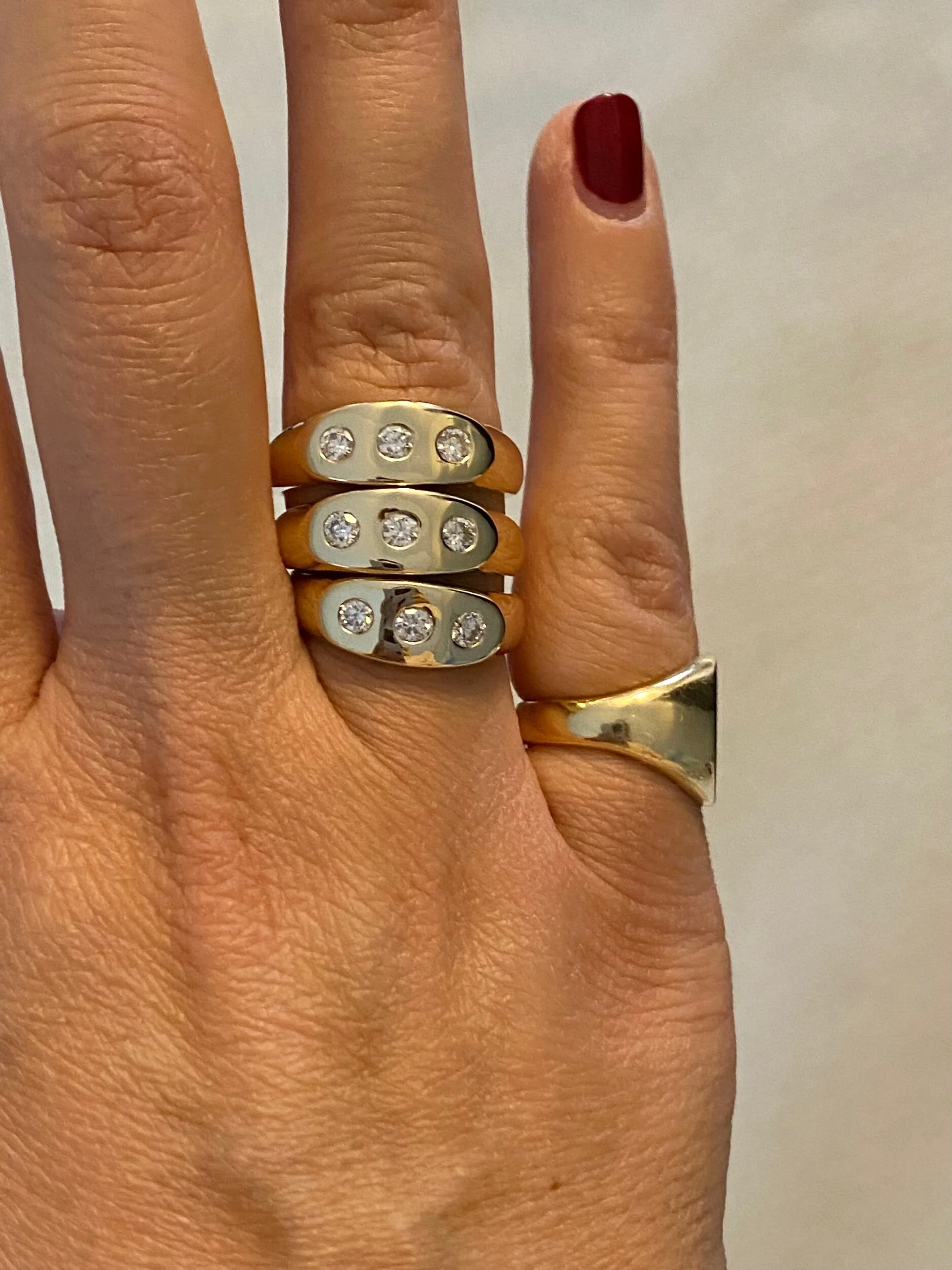 15D148C5-8B8B-4202-8887-42B9A5682BA0