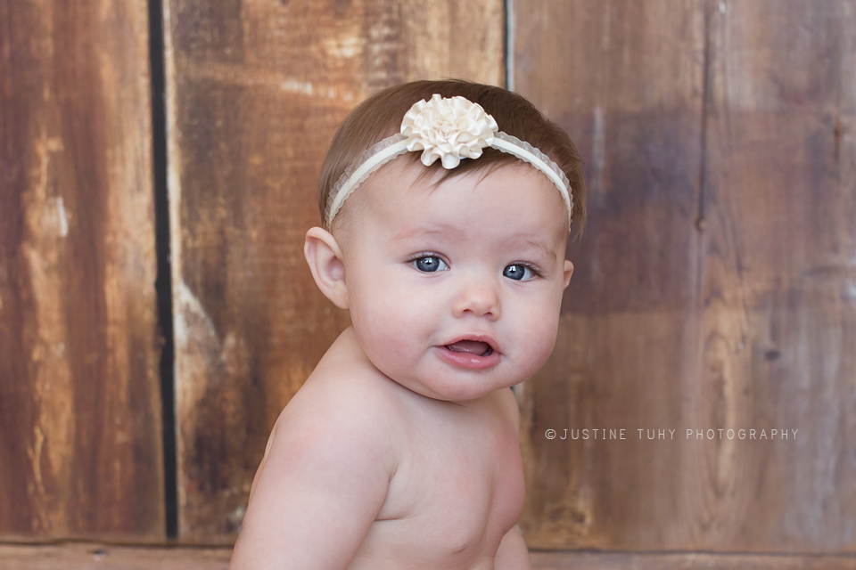 Nora 6 Month Old Session | Columbus Ohio Baby Photographer