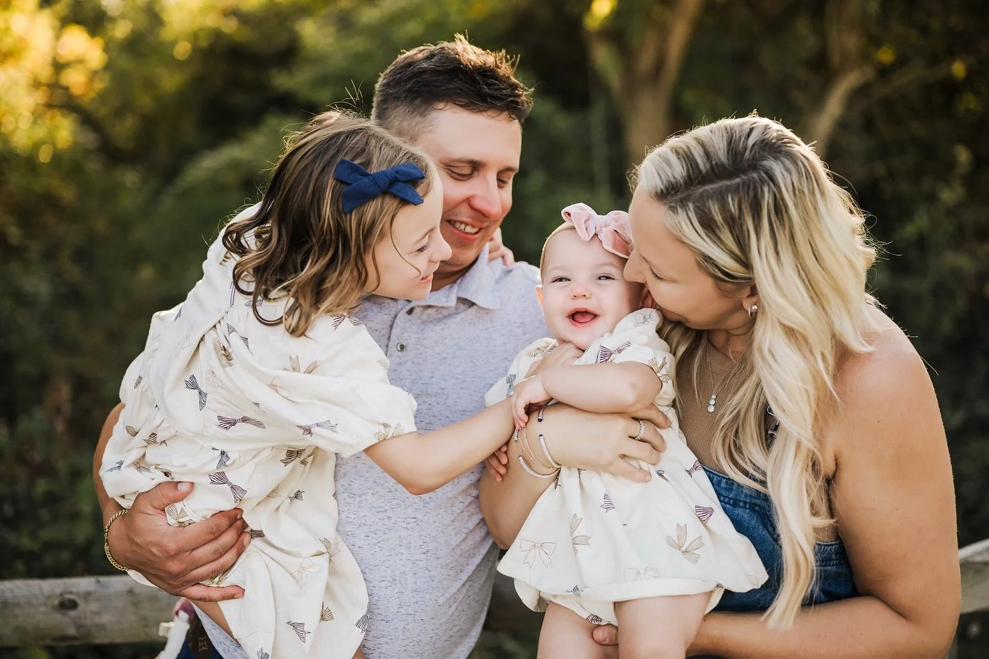 Just a little sunshine and a lot of love from this crew for your Wednesday!