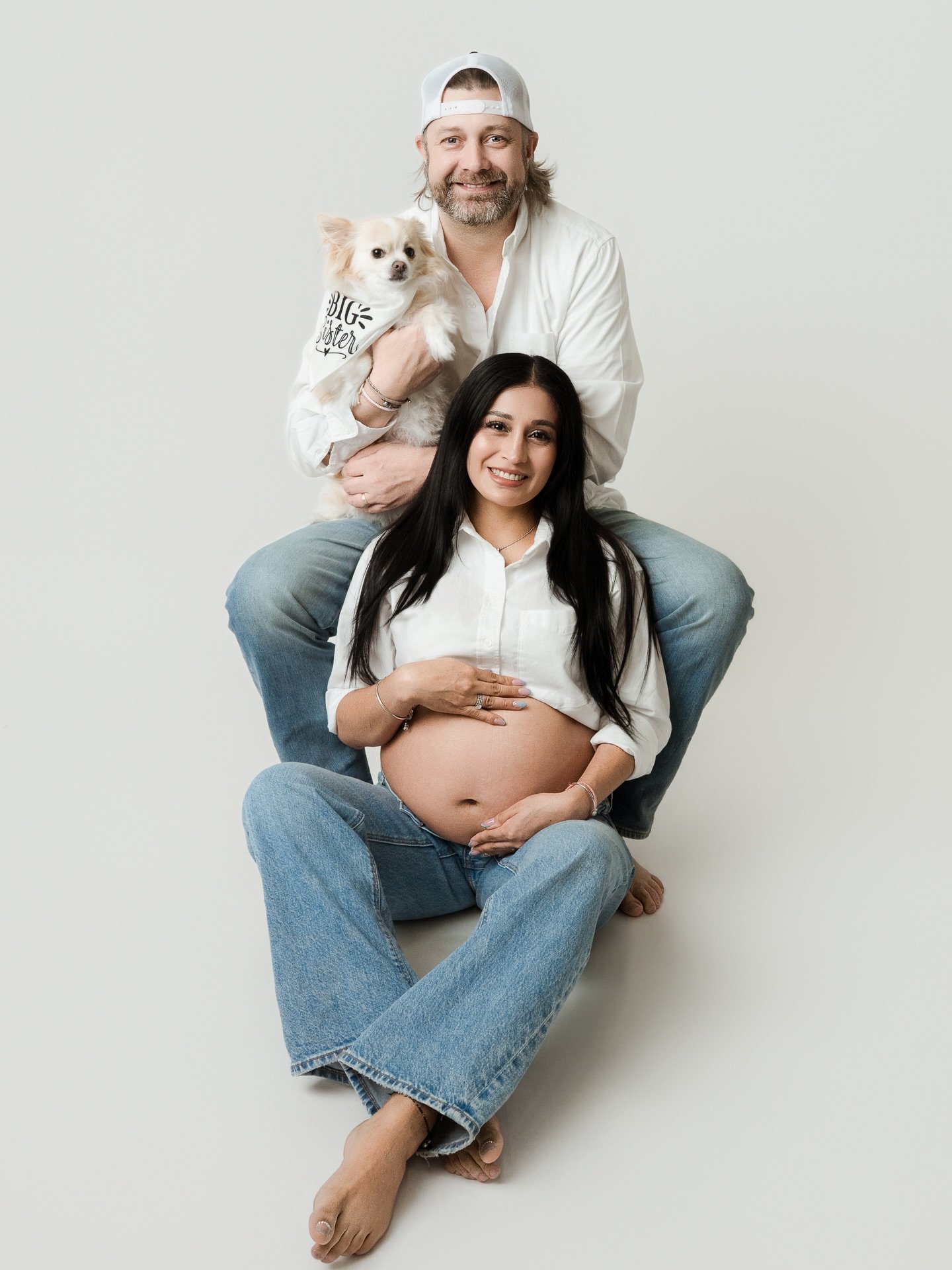 ✨Waiting on baby with full hearts and the cutest big sister by their side!