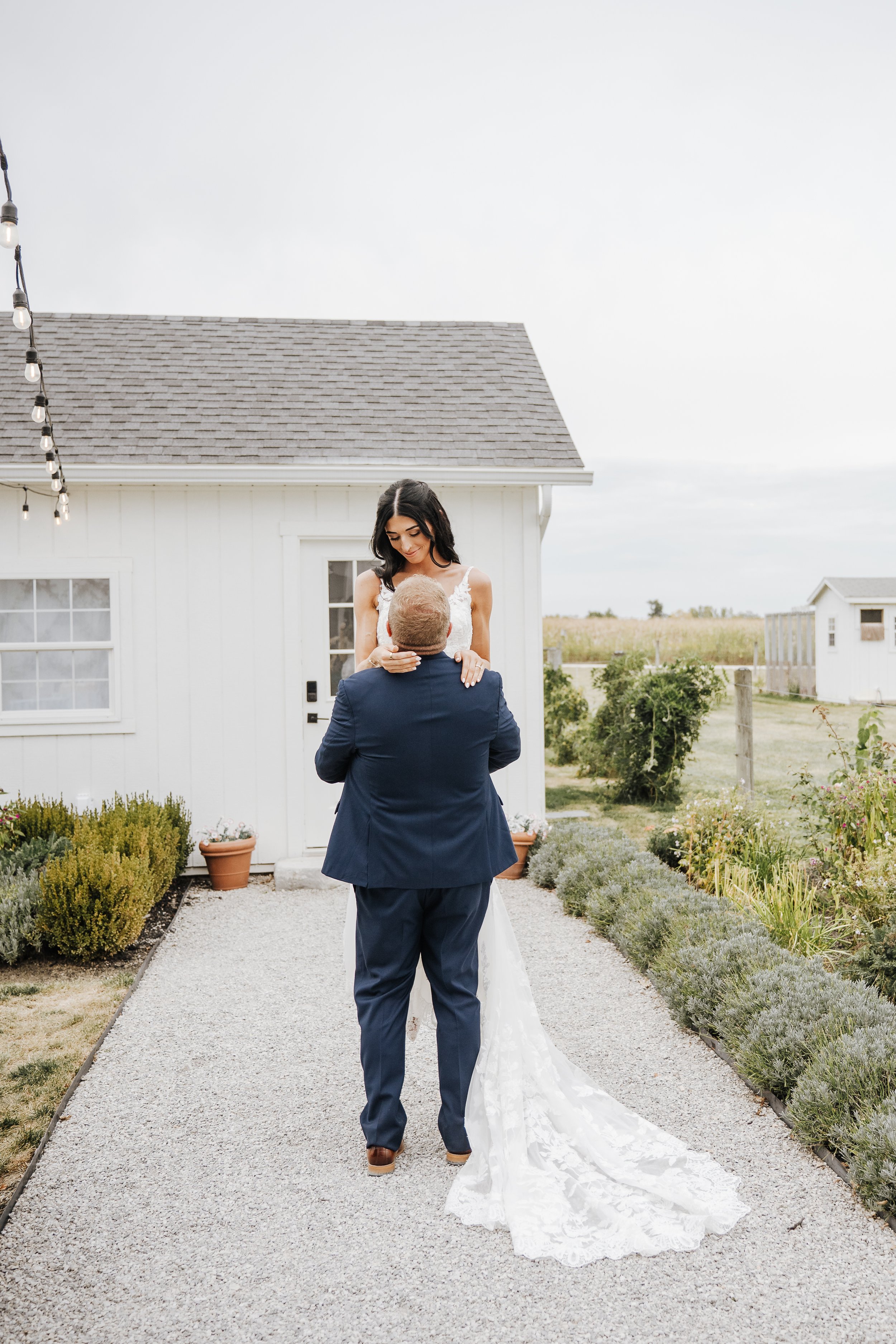 BRIDE + GROOM PORTRAITS-107.jpg