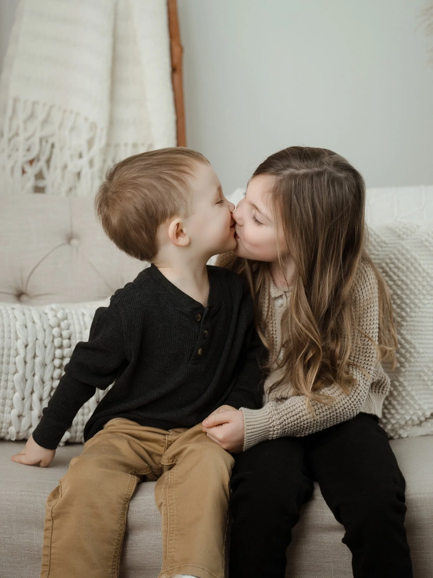 The sweetest family comes to see me each year when they travel to Ohio from Seattle. My time with them is always a blast. I love these kiddos and the adorable personalities that shine!