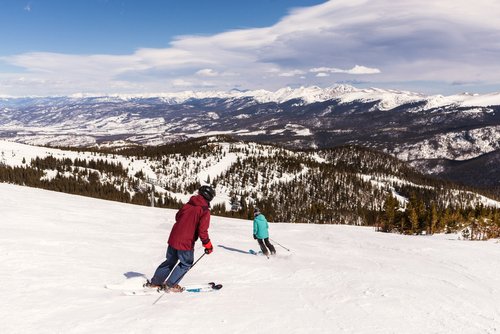 Ski the Day | Couple Ski Photos in Winter Park