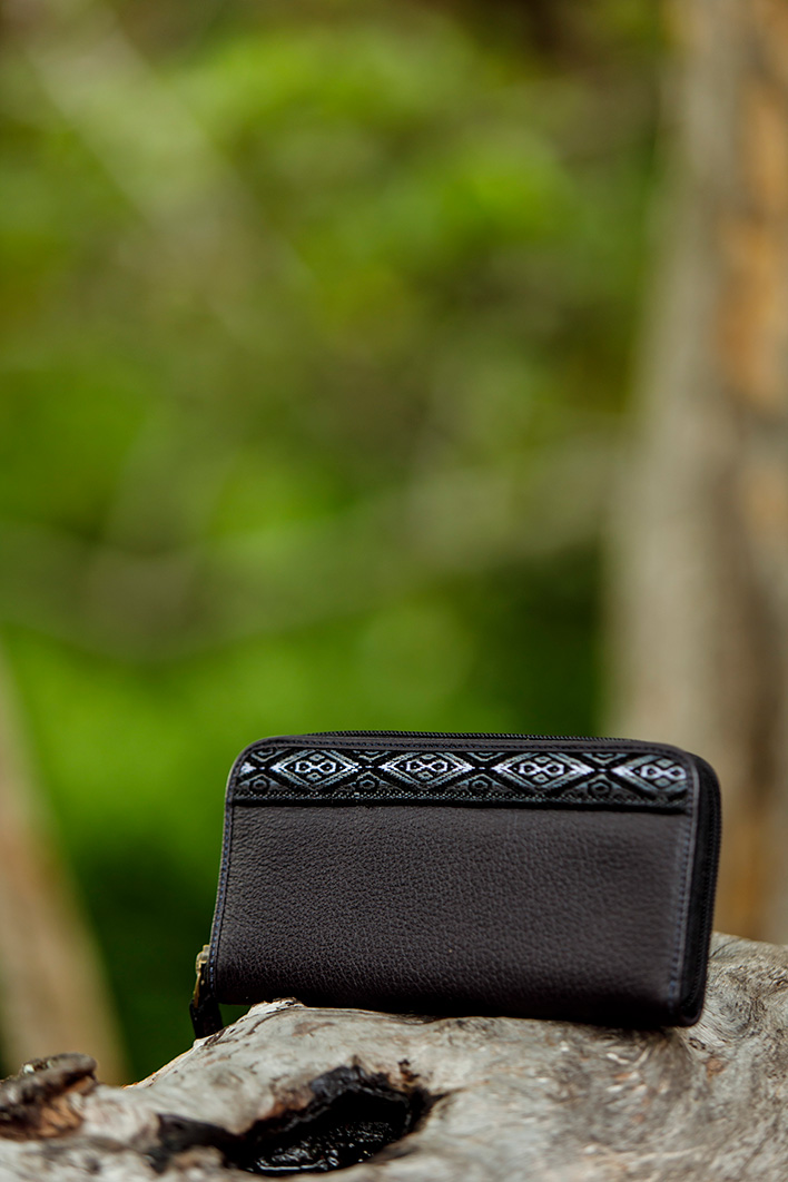 churana-black.jpg