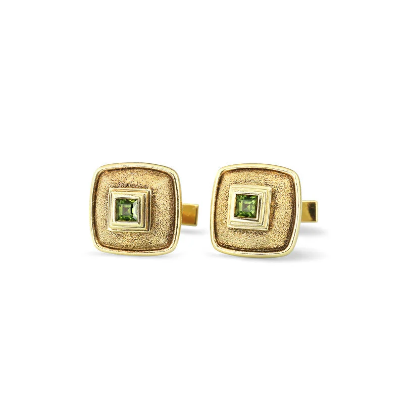 Vintage 18k Yellow Gold Peridot Cufflinks