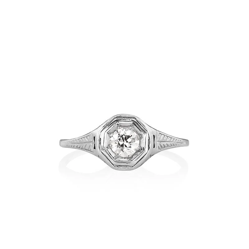 Antique Platinum Filigree Diamond Ring