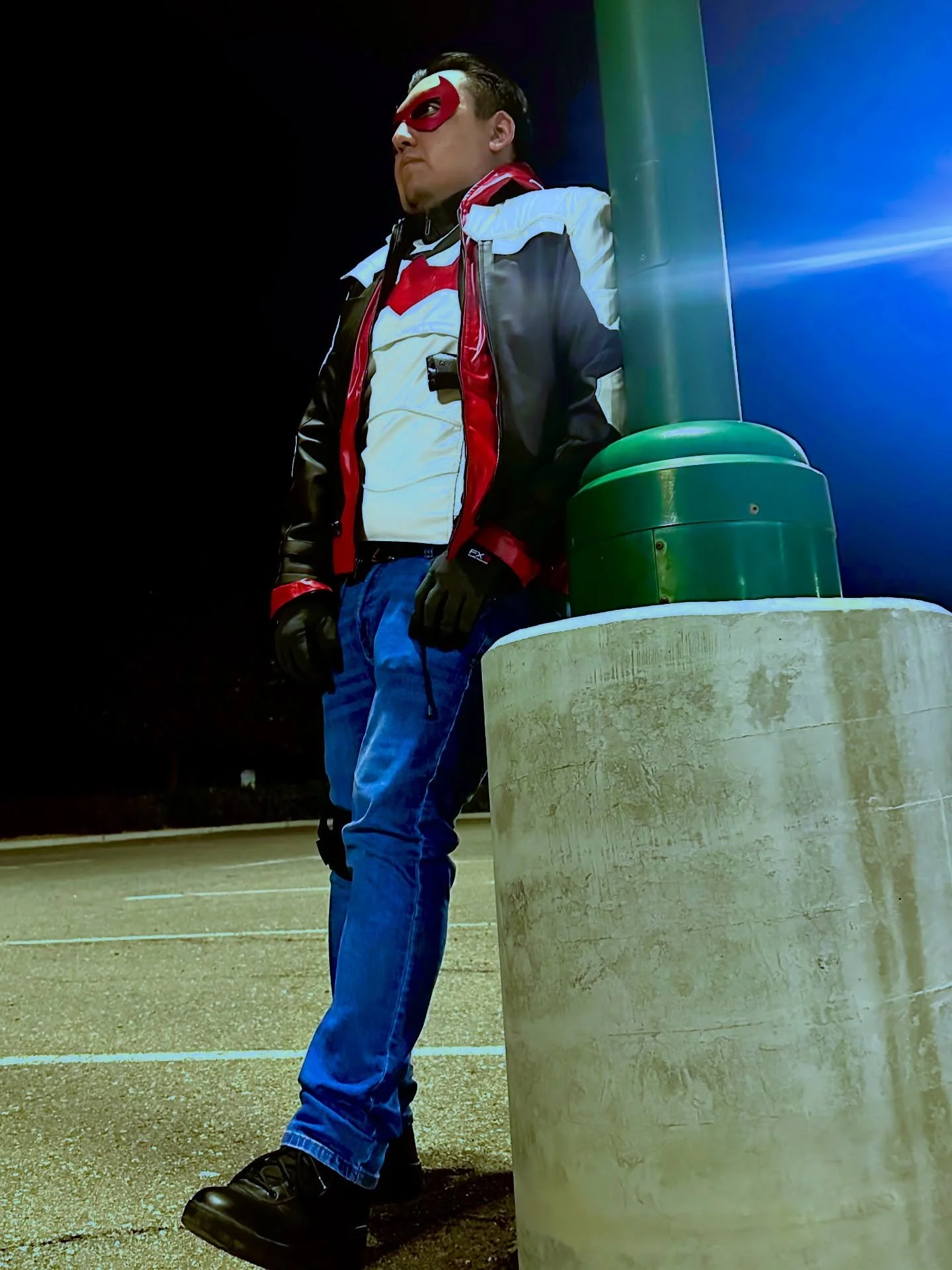 Happy Halloween! 🎃🦇 Sorry Bruce, this Robin has chosen a different path! #jasontodd #redhood #halloweencostume (Disclaimer: The props are not real weapons)