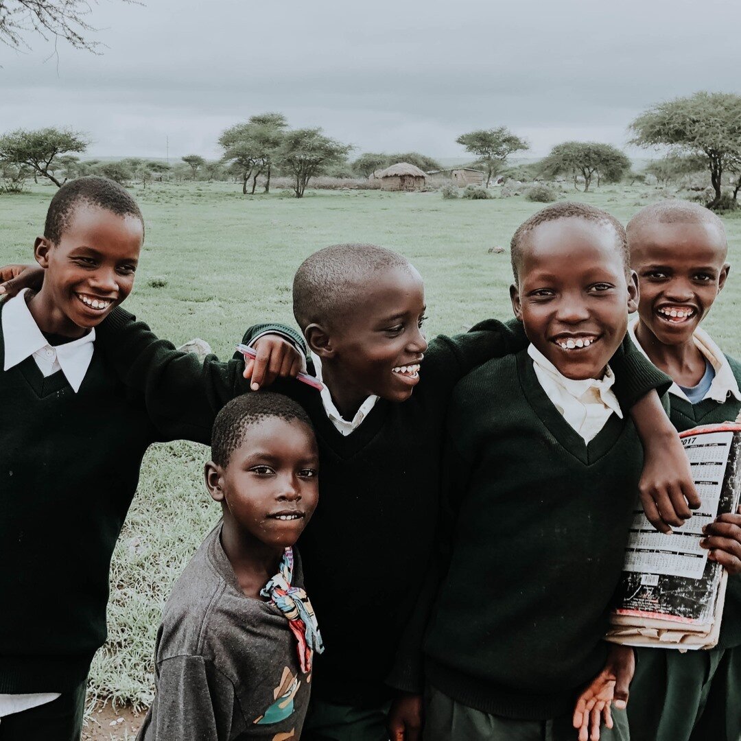 These faces💕⠀⠀⠀⠀⠀⠀⠀⠀⠀
⠀⠀⠀⠀⠀⠀⠀⠀⠀
We met this group Maasai boys while driving through Tanzania. They were on their way back to their village after school. Their smiles were contagious, and their curiosity endless.⠀⠀⠀⠀⠀⠀⠀⠀⠀
⠀⠀⠀⠀⠀⠀⠀⠀⠀
This is part of wh