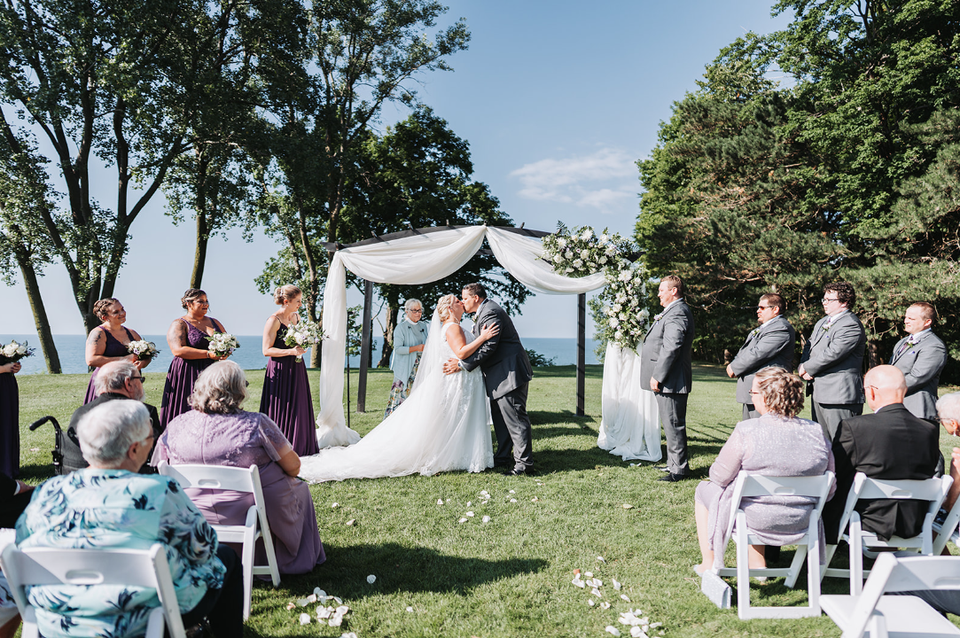 Lake Shore Country Club Wedding in Erie, Pennsylvania