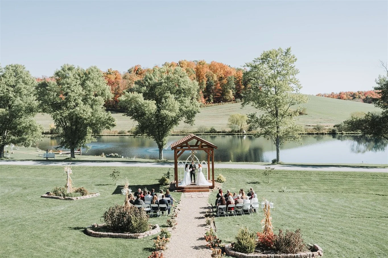 One year ago, these two said &ldquo;I do,&rdquo; and what a beautiful day it was 🤍

#jtrmedia #thebarnatwillowgrove #centralpawedding #inclusiveweddingphotographer #lovei̇slove #pennsylvaniaweddingphotographer #paweddingphotographer #paweddingvenue 