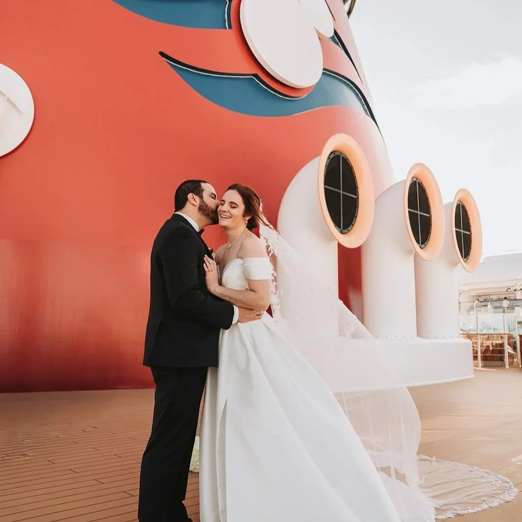 mickey-funnel-dcl-bride-groom.jpg
