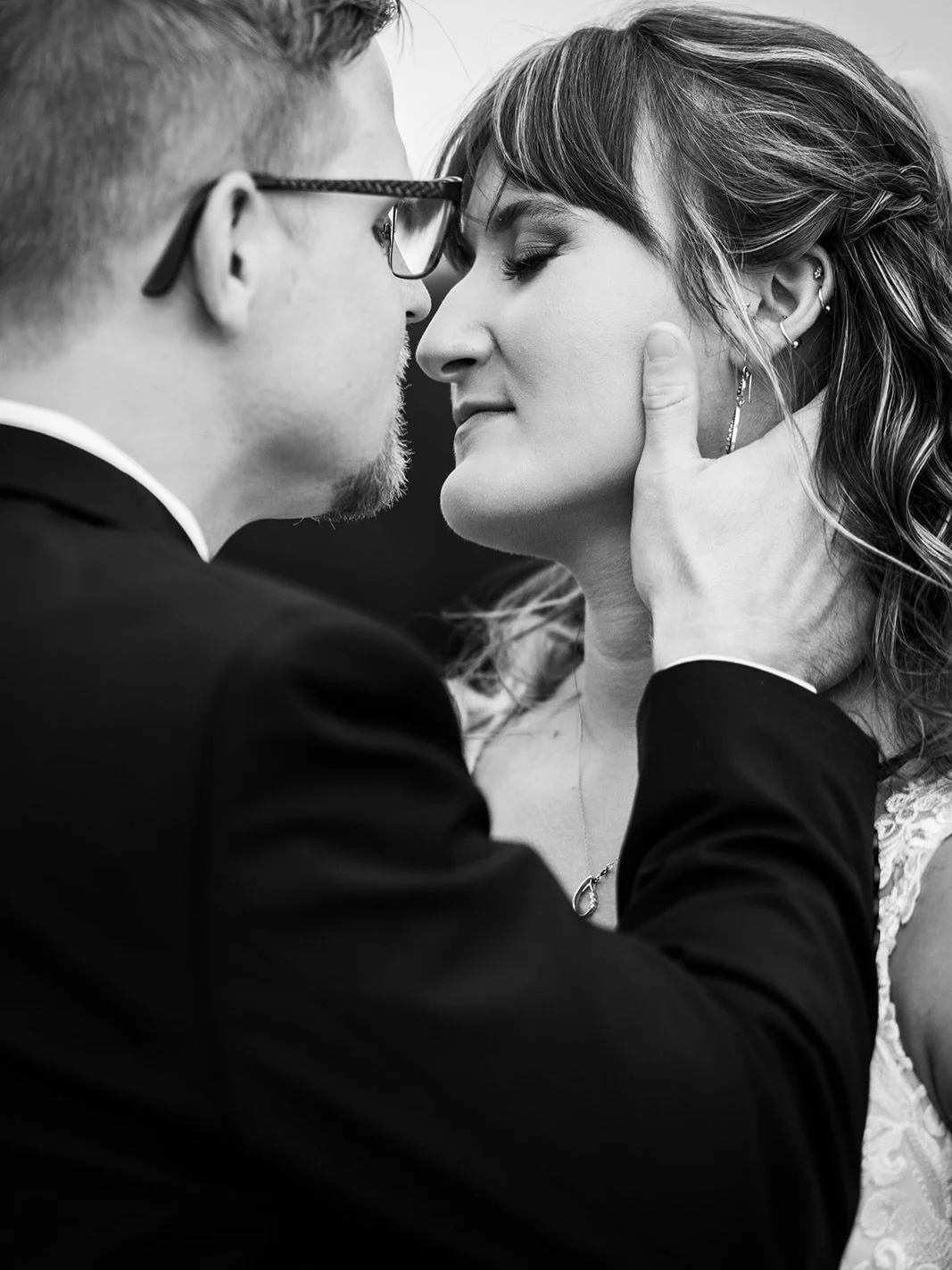 No posing. No prompting. Just his hand on her cheek and a moment that needed absolutely nothing from us 🤍

Some images you plan and some you just have the privilege of witnessing. This one is still one of my favorites and it&rsquo;s from a couple of