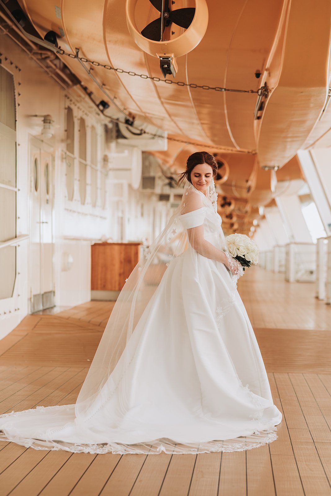 bridal-portrait-disney-dream-cruise.jpg