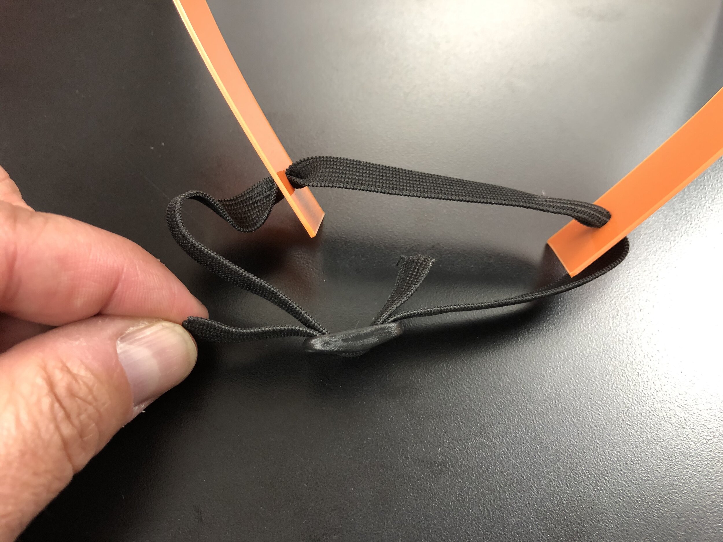 4: Elastic Band Threaded Through Buckle