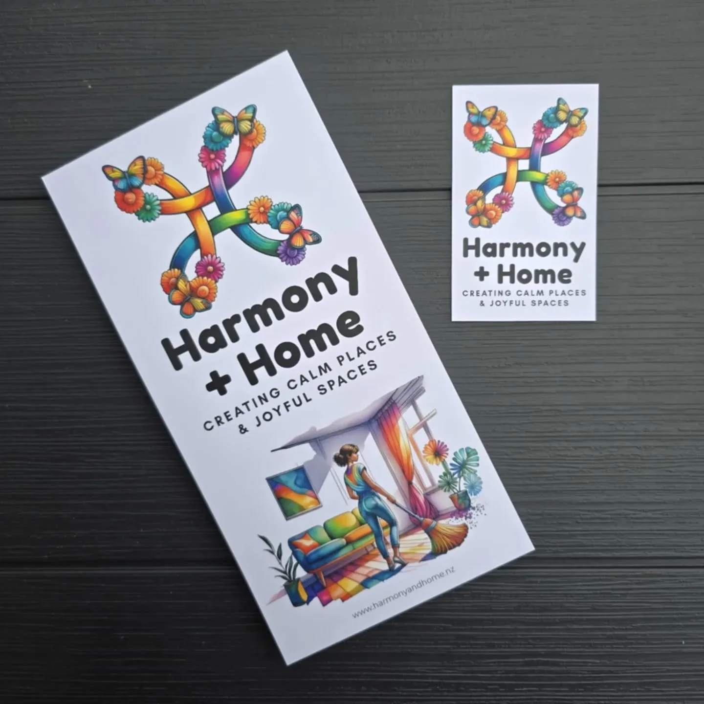 New business launch by the lovely Amanda @searsco.nz printing her business cards and notepads ❤️ Amanda is a long-time valued customer... Thanks for your repeat business. Go check her out her great home tips and offers over at @harmonyandhomenz 🏠