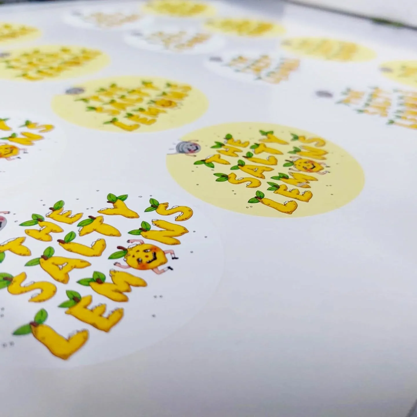 Classic round labels for @thesaltylemons.music 🍋 How good! 

Order your own gloss, matte, waterproof or clear labels: 
🌐 www.speedyprint.nz
📨 info@speedyprint.co.nz