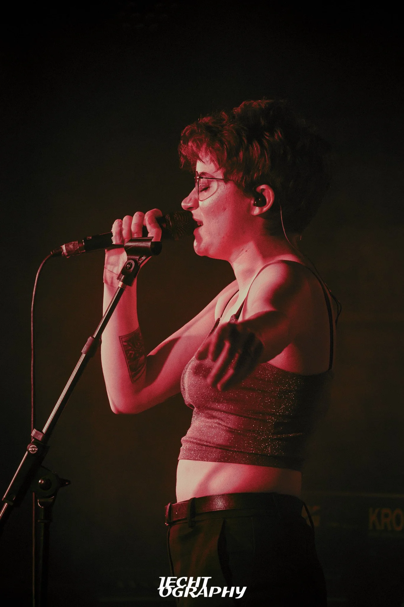 Rocket Berry plays Meow - Emma Dilemma 'Spit' Tour - Wellington ...