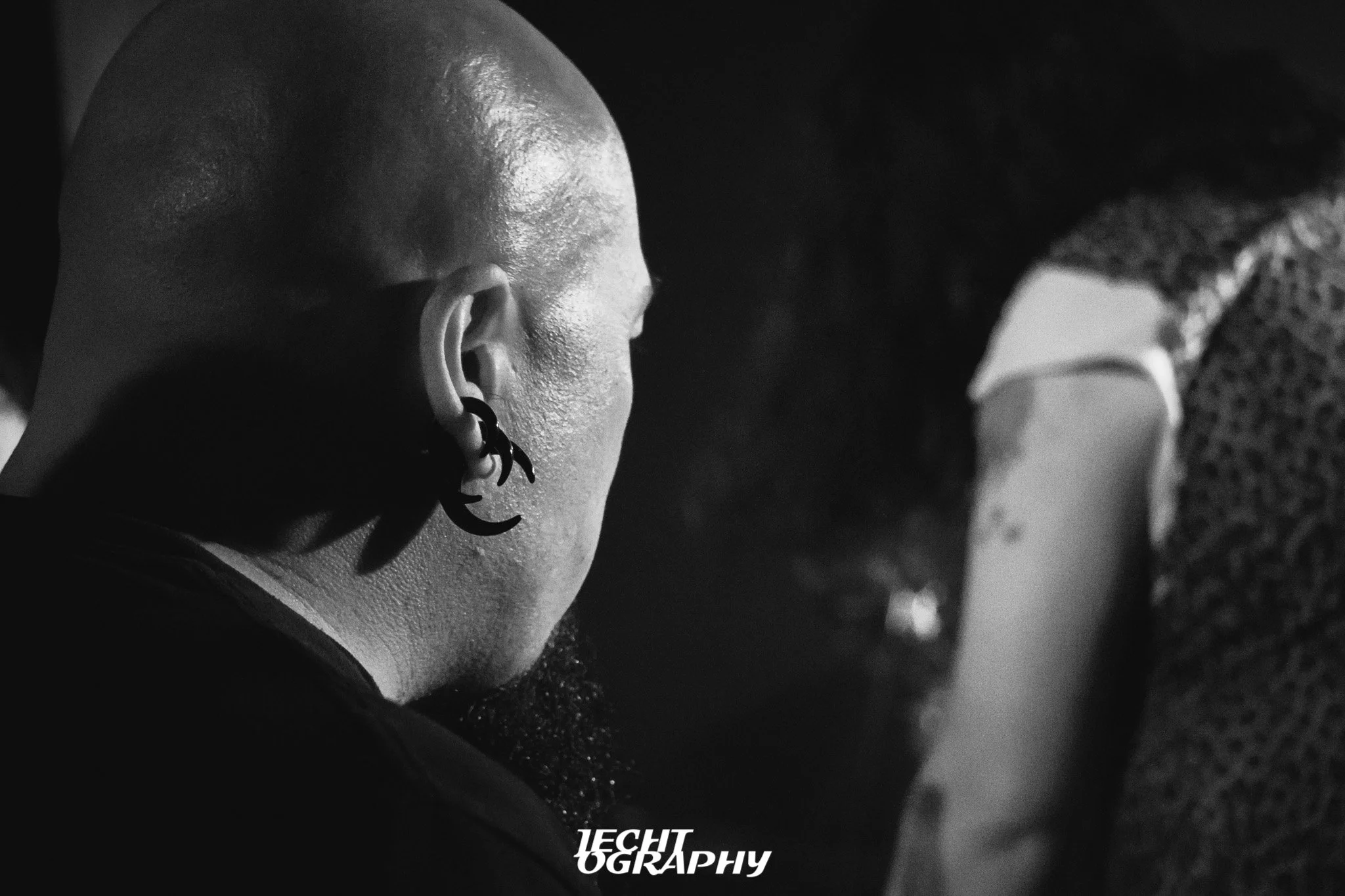 Silverfoxxx plays Valhalla - THE ROYAL VARIETY SHOW 3 — Jechtography