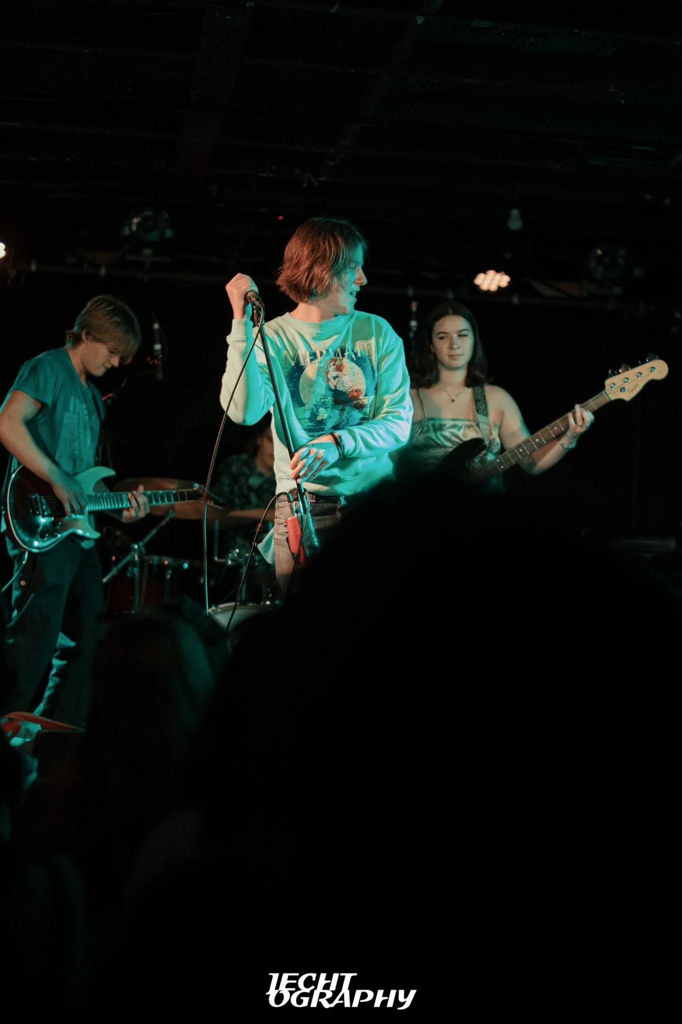Daisy Grae plays San Fran DEE x ESBEE with Daisy Grae — Jechtography