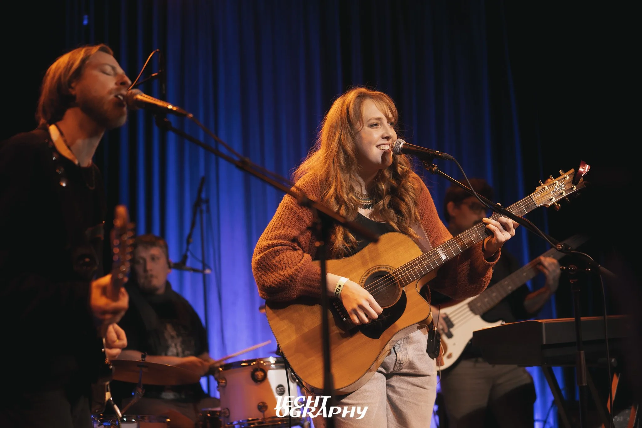 Bird Machine plays Big Fan - Skram Strawberry Dream Tour — Jechtography