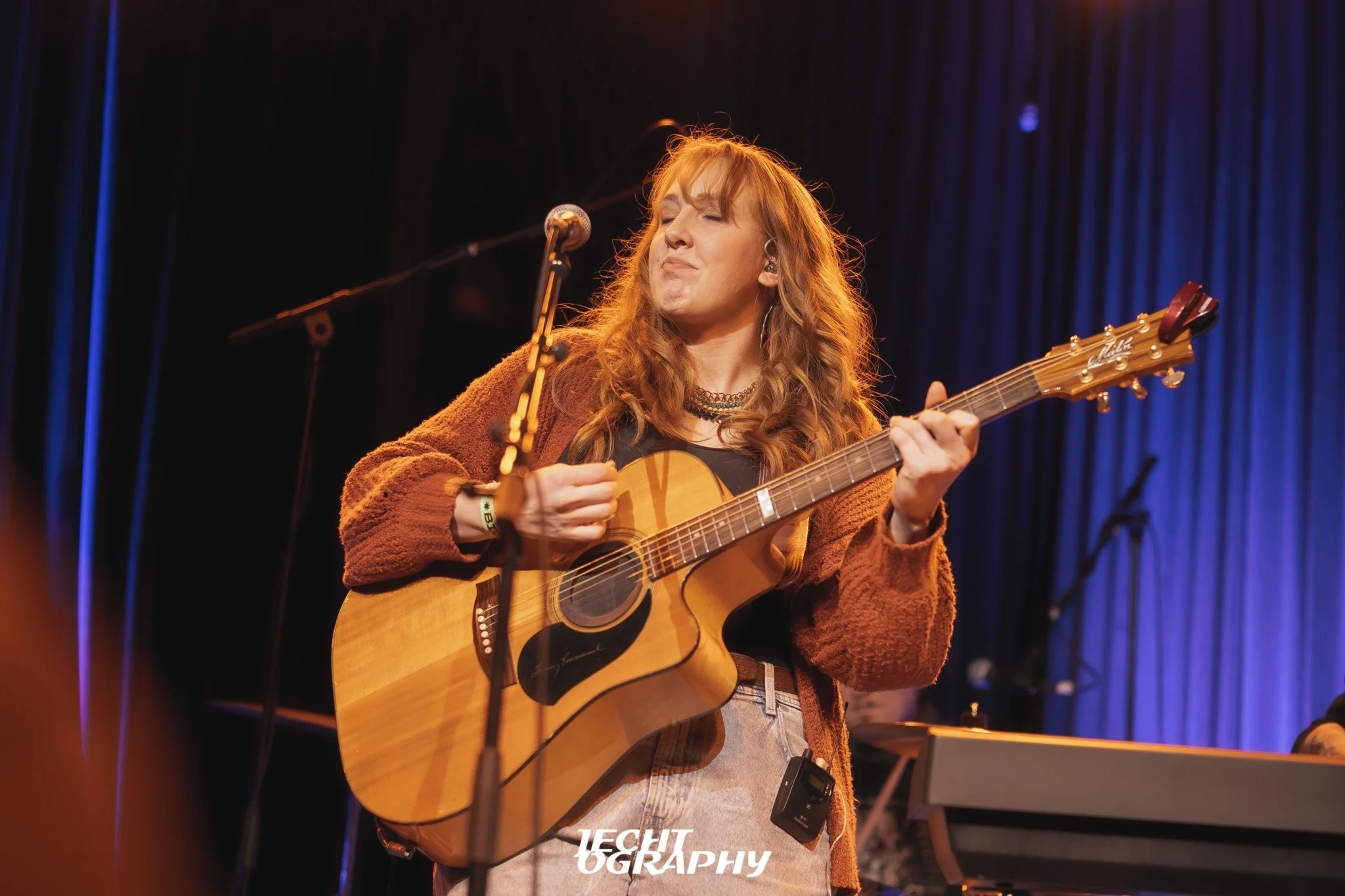 Bird Machine plays Big Fan - Skram Strawberry Dream Tour — Jechtography