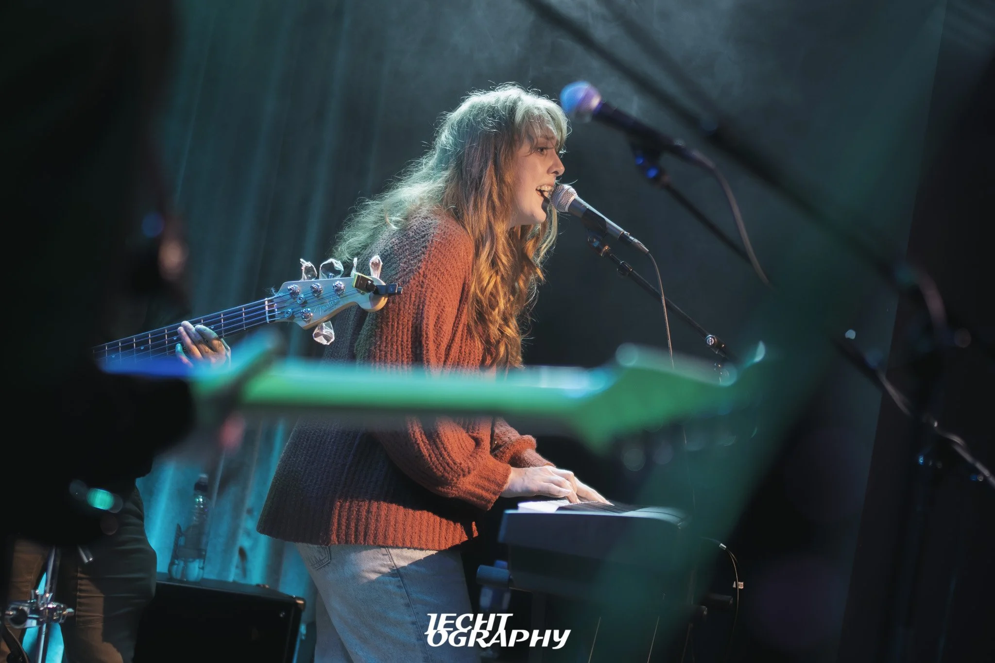 Bird Machine plays Big Fan - Skram Strawberry Dream Tour — Jechtography