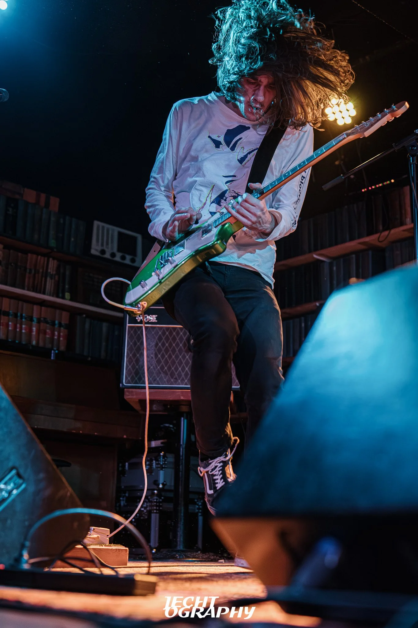 Voodoo Bloo plays Meow - Melting Faces @ Meow! — Jechtography