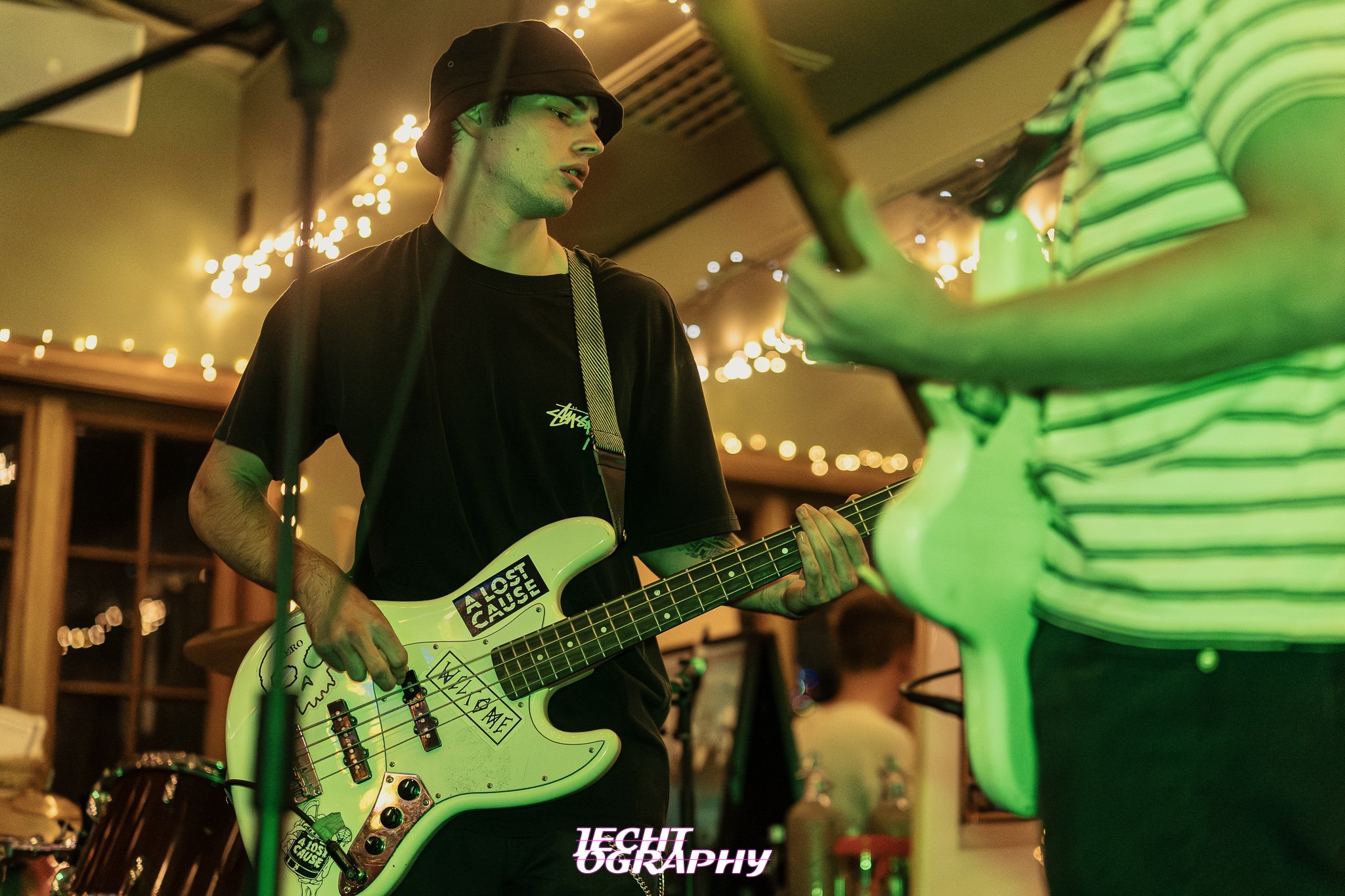 Slow Burn plays The Welsh Dragon Voodoo Bloo and Slow Burn — Jechtography