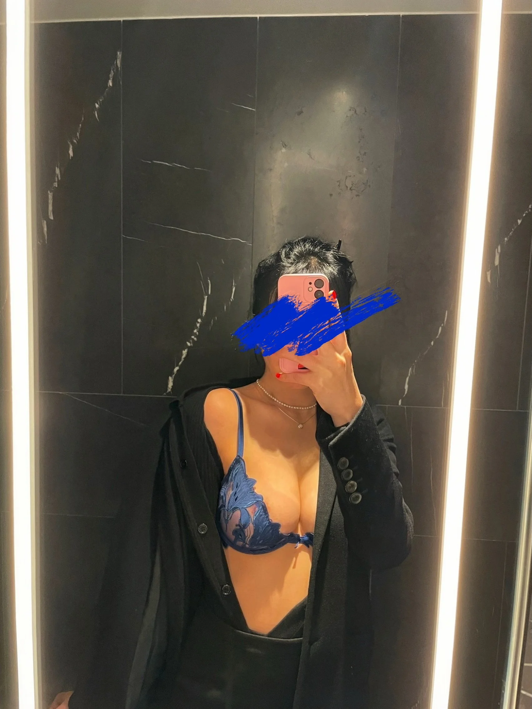 Facetune_09-11-2025-20-45-05 2.jpg