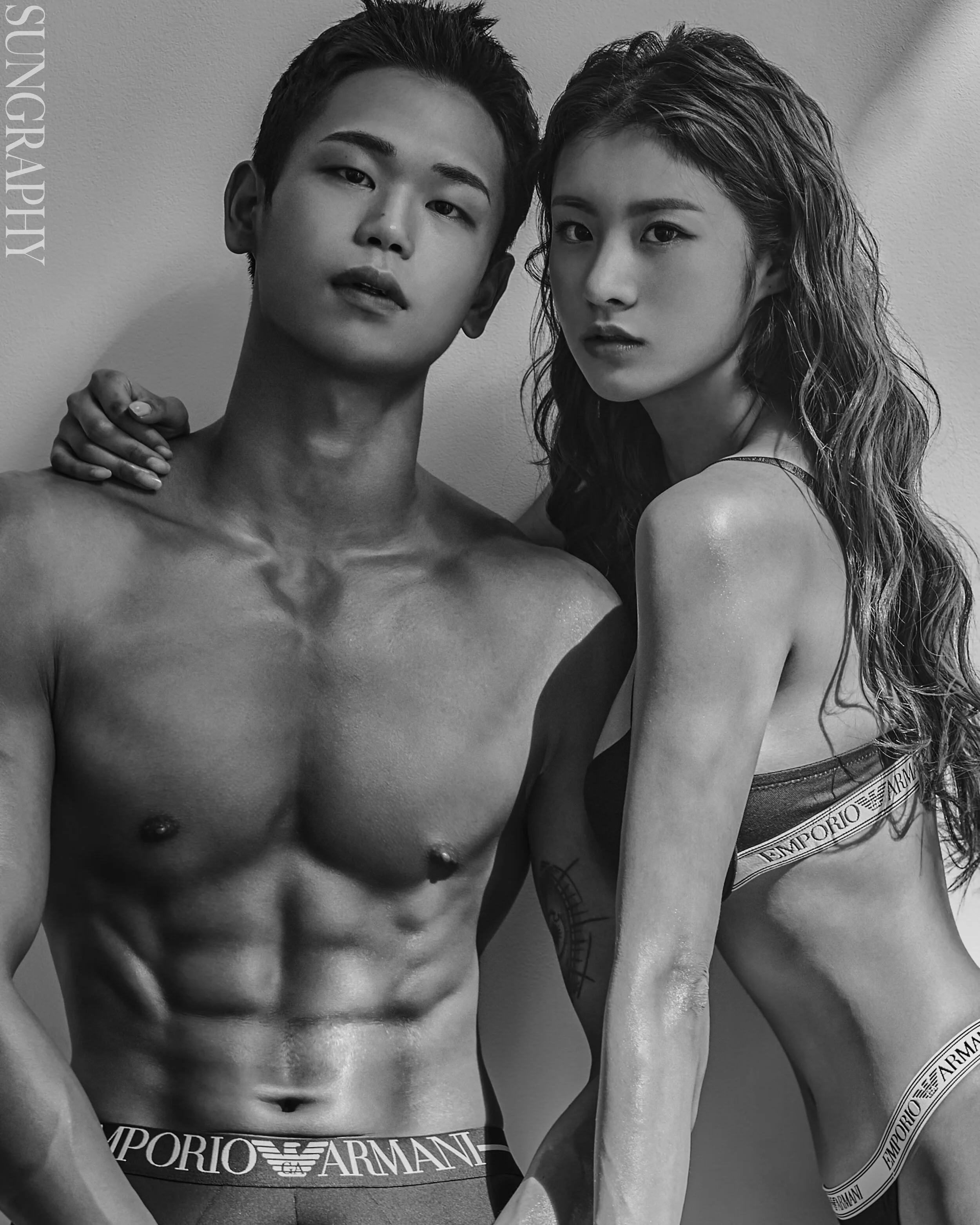 85 클로즈업 흑백.jpg