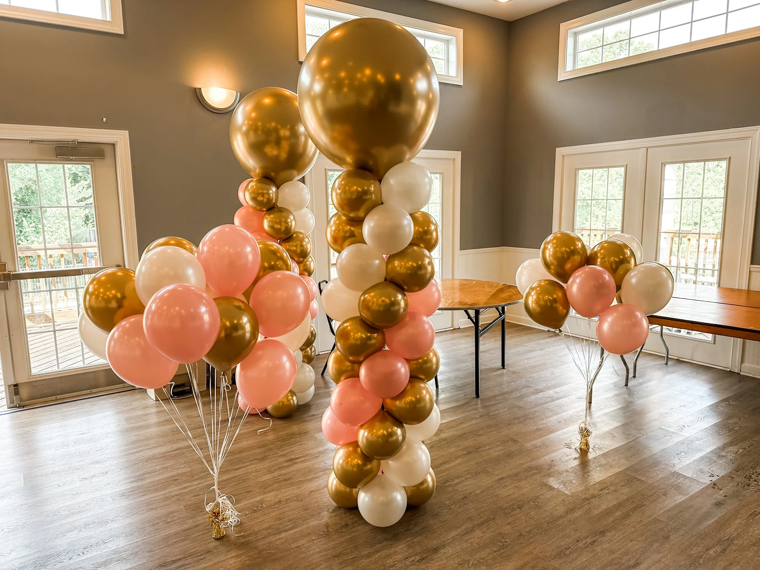 Balloon Columns soft.JPG