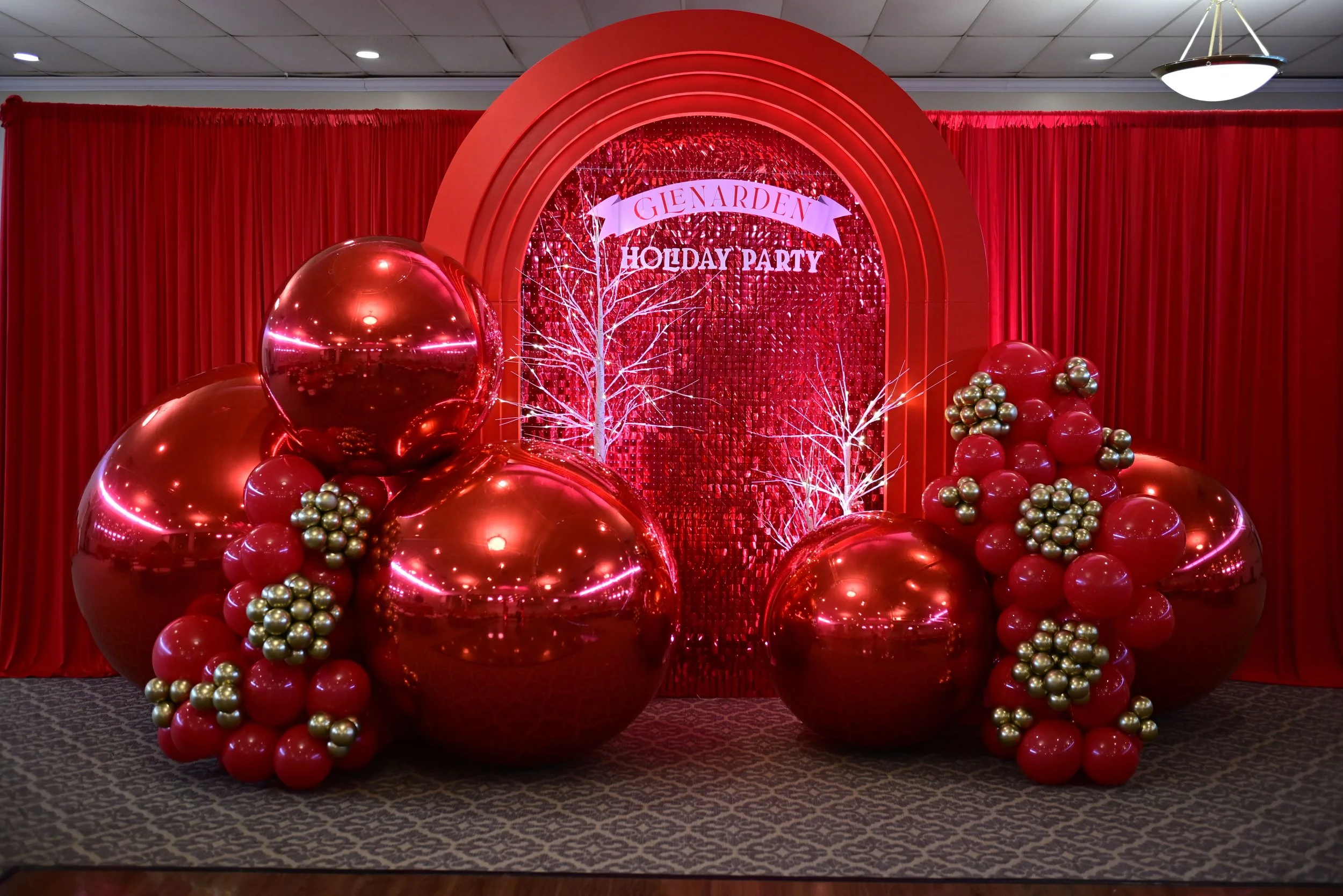 Holiday party decor.JPG