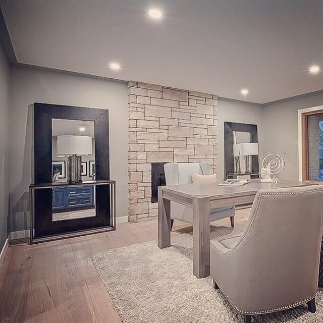 Home Office Goals! 
Many of us are mastering the #workfromhome environment these days. Who wouldn&rsquo;t love spending long hours in this space?! @baylochhomes 
#homeoffice #homeofficedesign #hardwoodfloors #engineeredhardwood #yycflooring #yycrenos