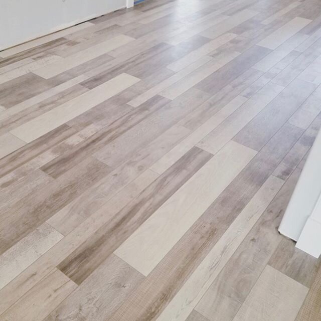 One of our wildest floors to date!! How do you feel about this new look of a mixture of plank widths. This one is a mix of 3, 5 &amp; 7&rdquo;! Giving this laminate flooring a rustic, driftwood, realistic appearance. This is also a water resistant fl