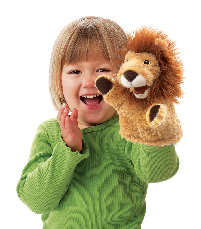lion-hand-puppet-lifestyle.png