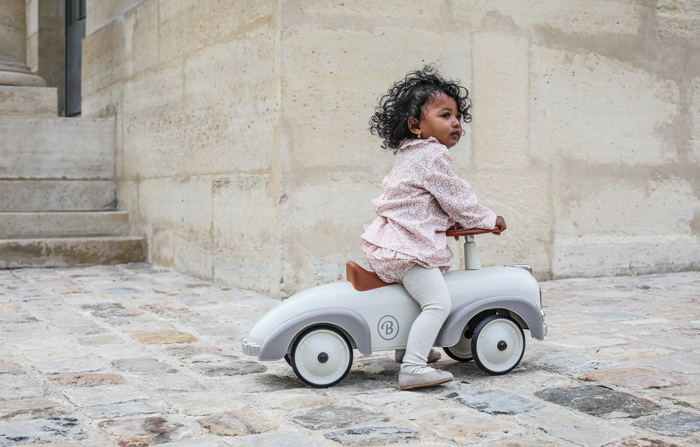 ride-on-silk-grey-ivory-car 1.png