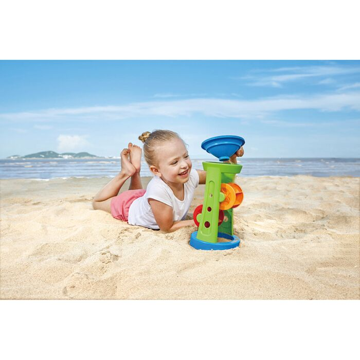 double-sand-and-water-wheel-lifestyle.png