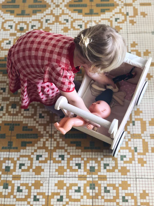 sweetiepie-dolly-pram.jpg