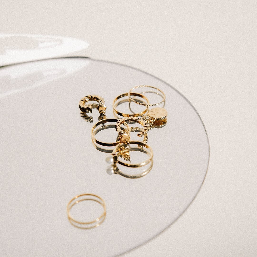 ✨ It&rsquo;s all in the D E T A I L S ✨ 

What do you prefer, silver or gold? 

Let us know in the comments 👇🏼🤍