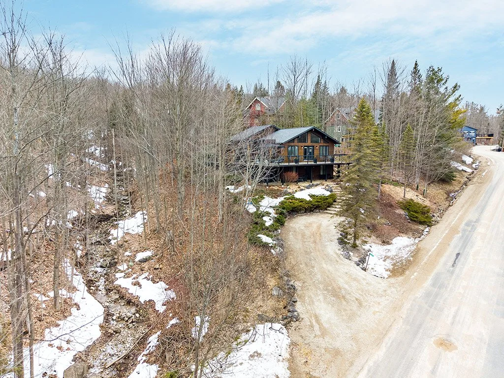 112 Amik Court MLS and Web 008b.jpg