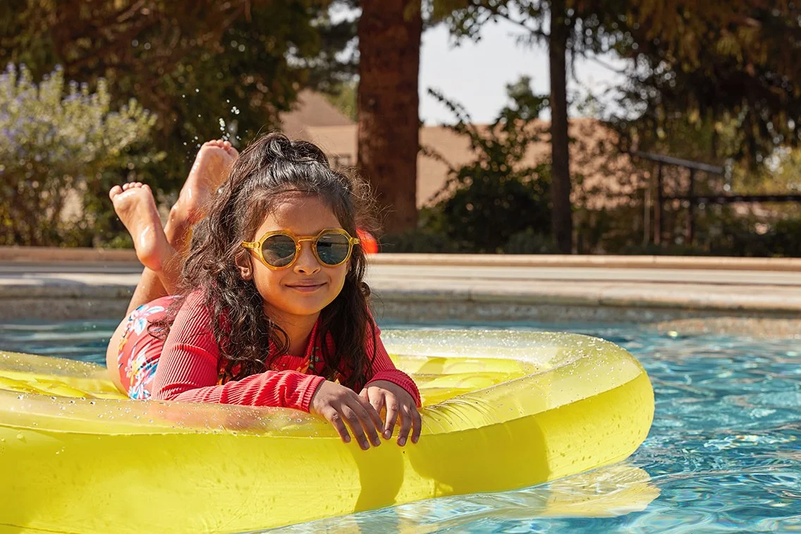 2021SP_LOC06-Loungers-Living_HH_20 copy.jpg